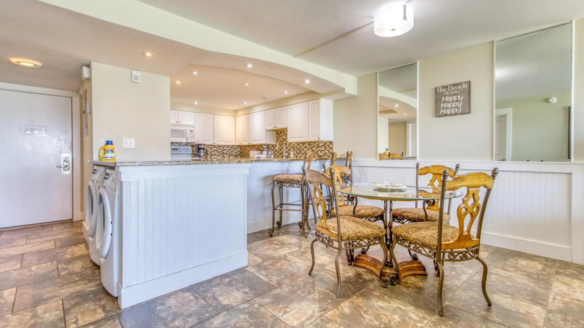 Beach House Condominiums C103 - Beachfront With Pool, Wifi, & Beach Service Destin